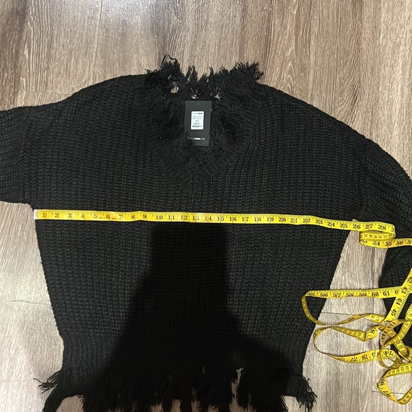 - NWT Fashion Nova black distressed sweater. XL - Picture 14 of 15